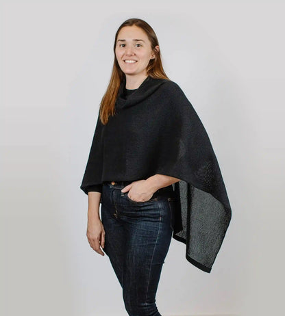 Cozy Canopy™ Nursing Cover - Black